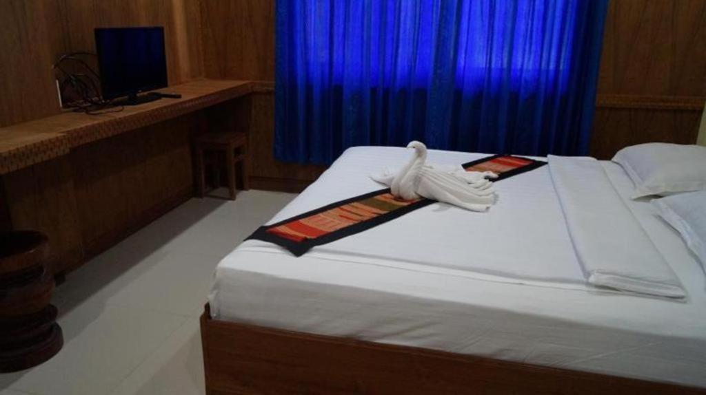 Lankham Hotel Pakse Exterior photo