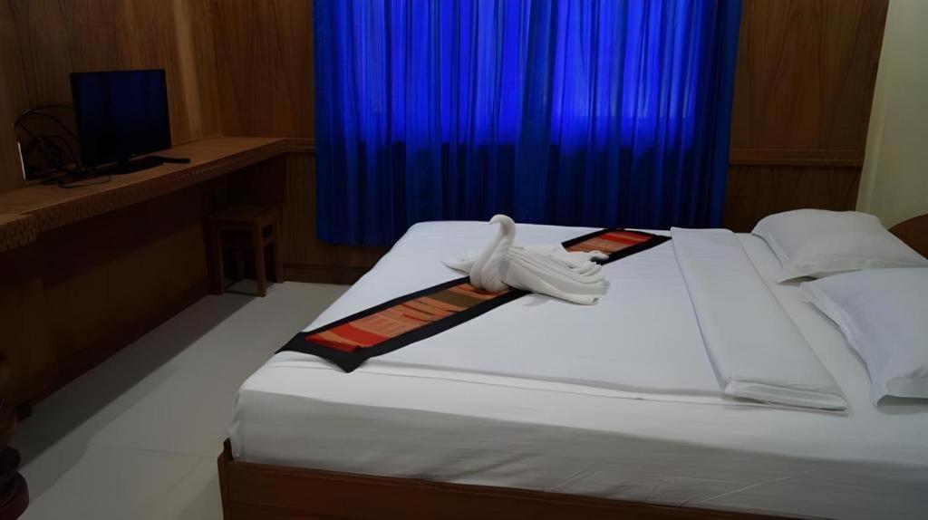 Lankham Hotel Pakse Exterior photo