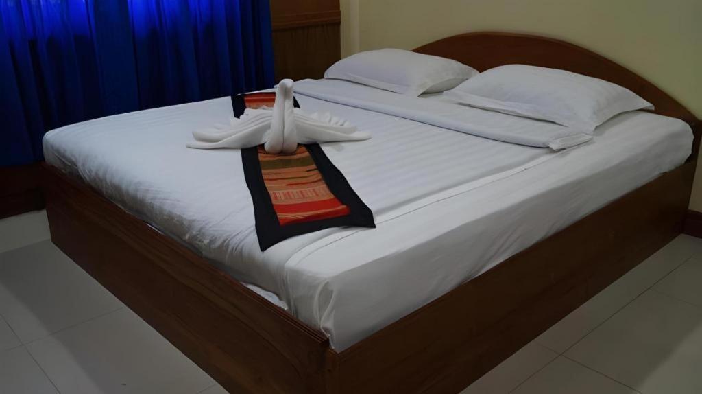 Lankham Hotel Pakse Exterior photo