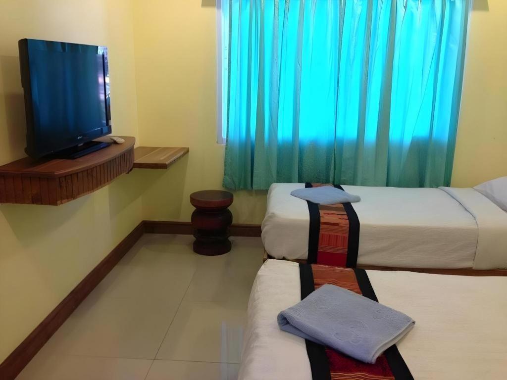 Lankham Hotel Pakse Exterior photo