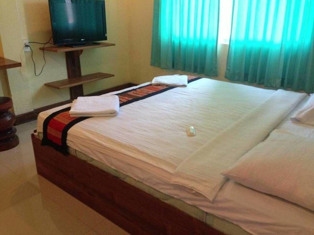 Lankham Hotel Pakse Exterior photo